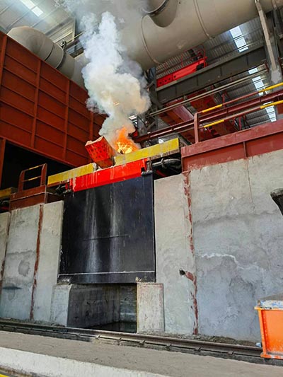 Medium frequency furnace 30 tons,induction furnace capacity 30 tons used for steel industry to casting steel billets for them continue casting steel billets